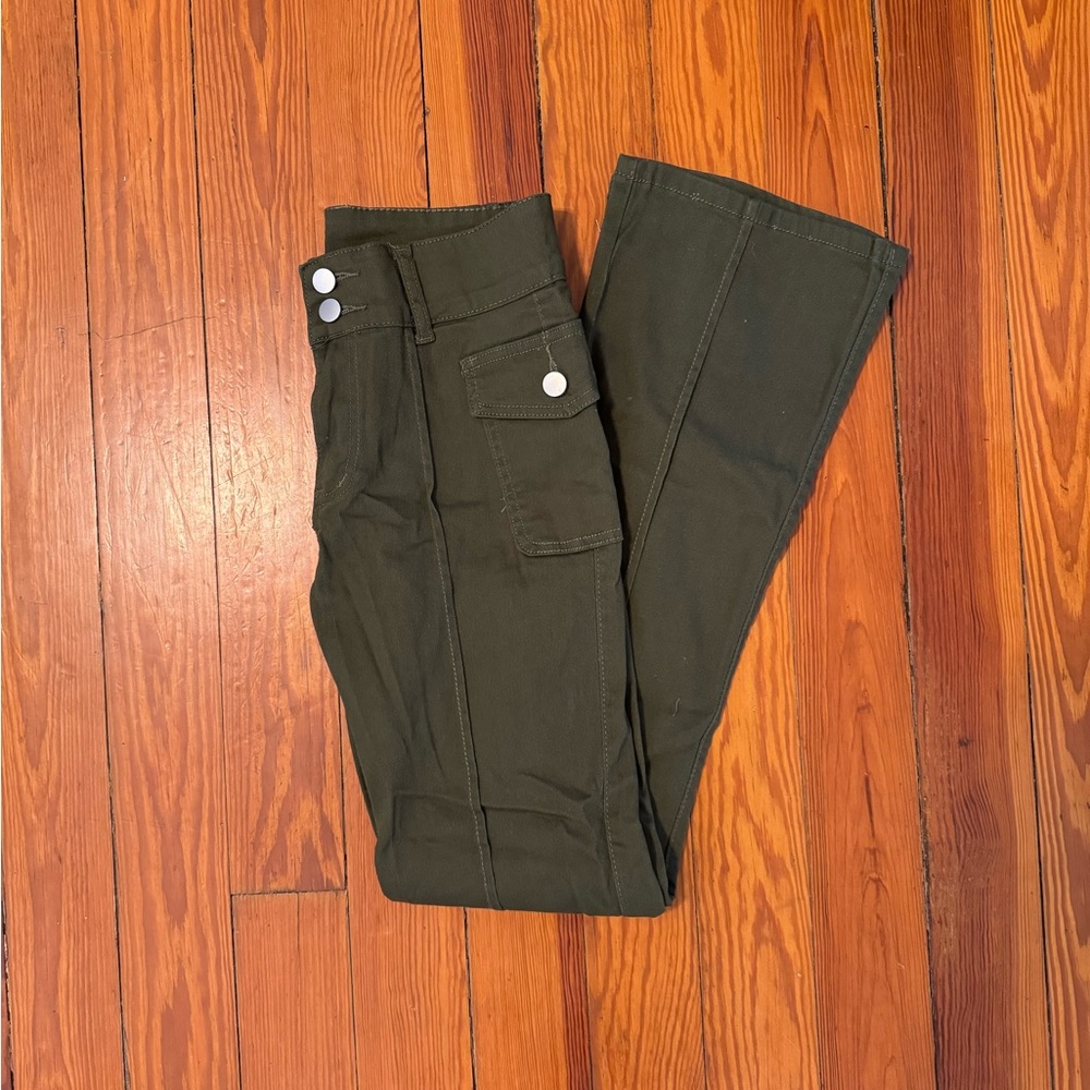 Army Green Low-Waisted Jean Pants